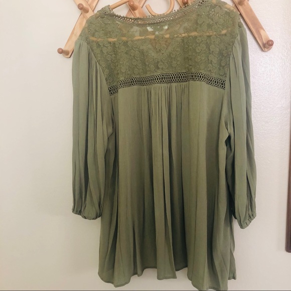 Studio JP Woman’s Army Green Lace Blouse 2X - Picture 4 of 10